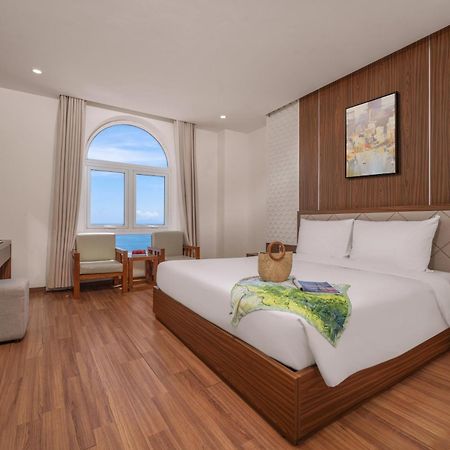 De Lamour Hotel Дананг Екстериор снимка