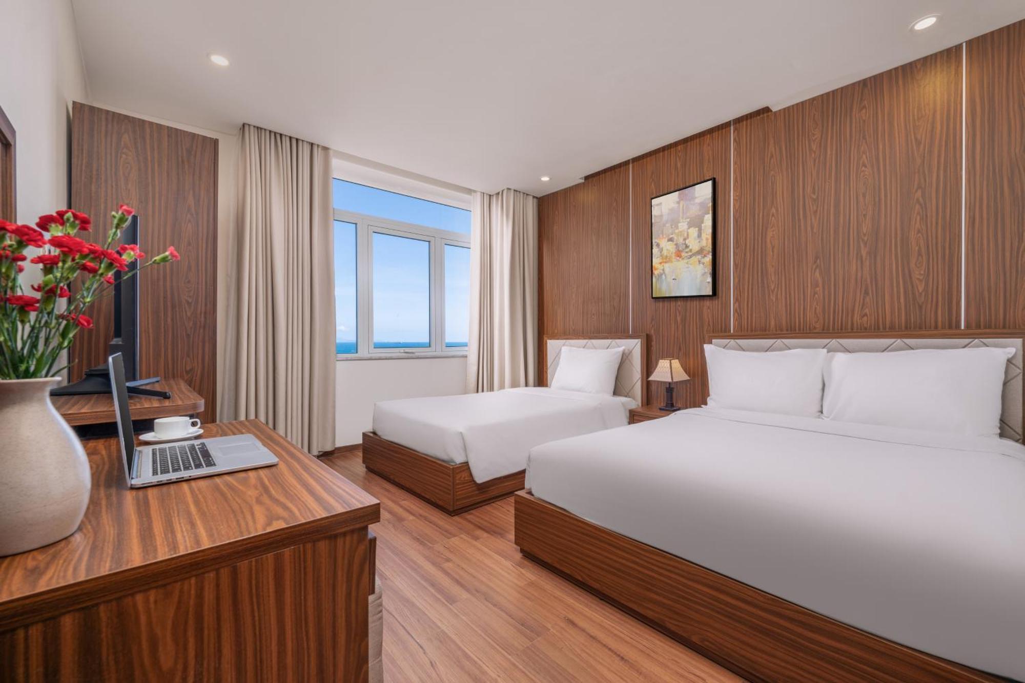 De Lamour Hotel Дананг Екстериор снимка