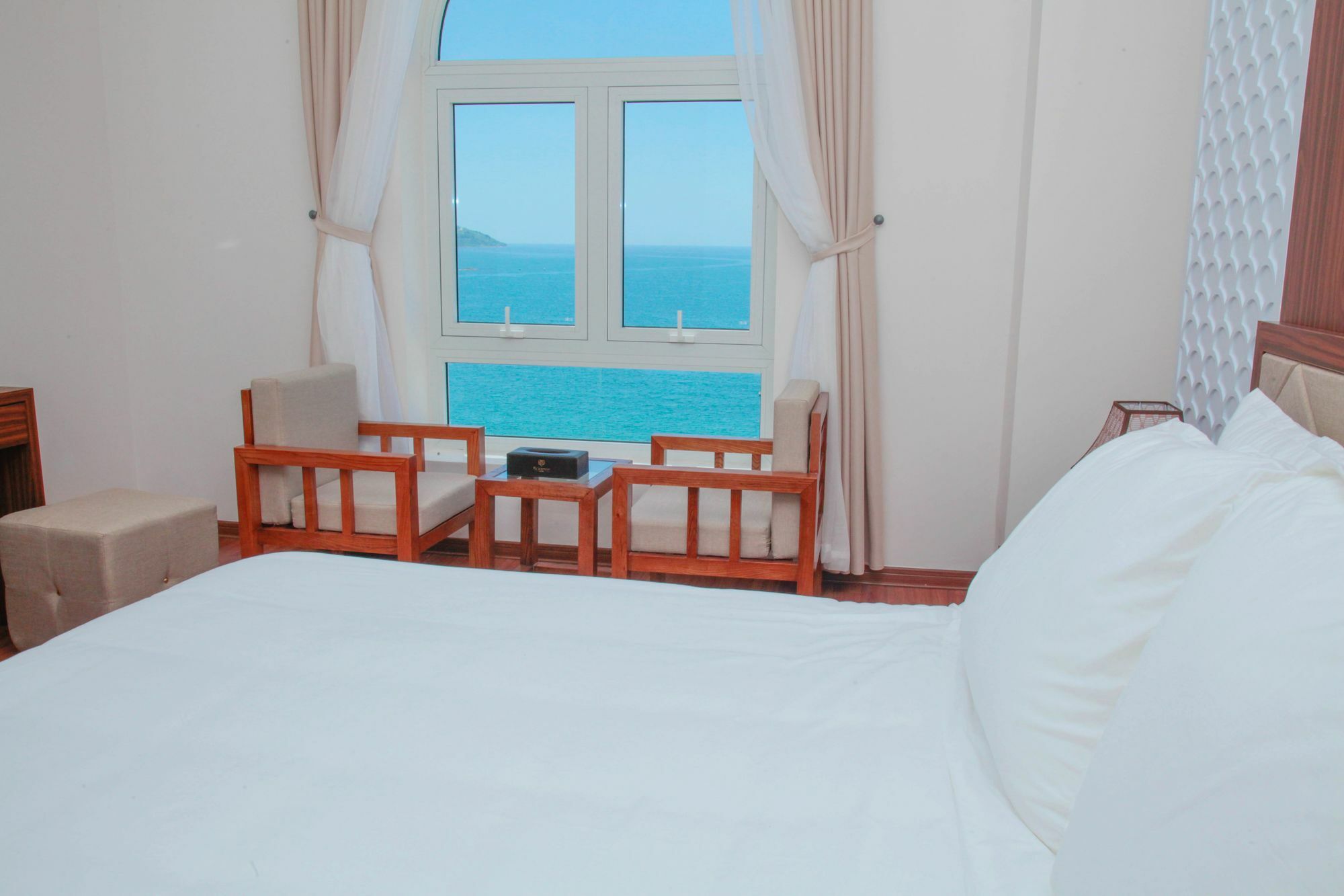 De Lamour Hotel Дананг Екстериор снимка